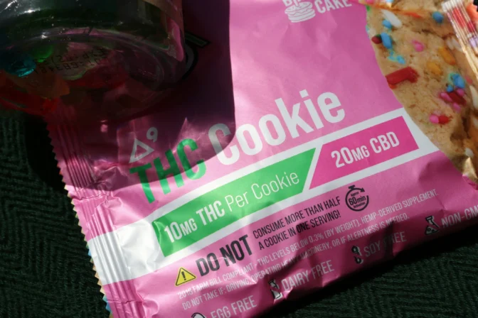Vaping vs. Edibles: Comparing the Pros, Cons, and Best Use Cases